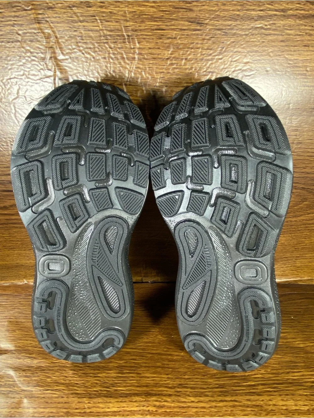 Brooks Adrenaline GTS 24 women’s shoe size 7